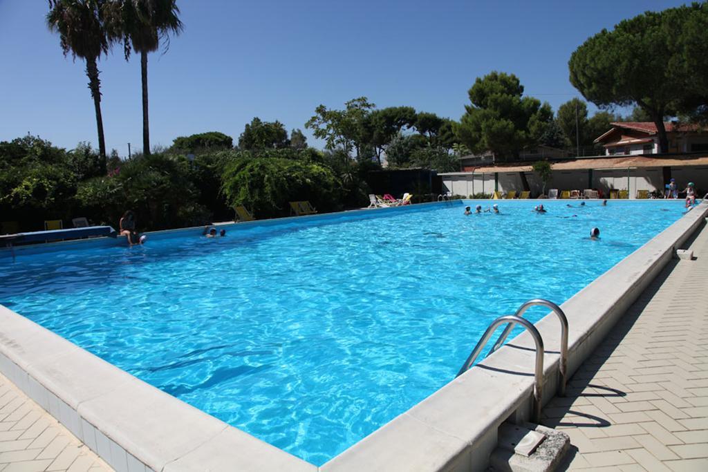 Blu Sun Apartment In Complesso Riva Del Sole Giovinazzo Buitenkant foto